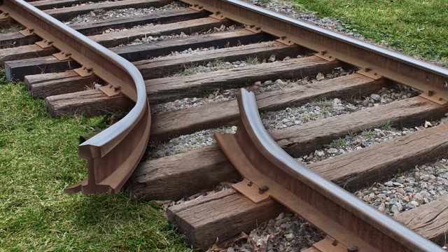 atmtwisted-rails-640-jpg__640x360_q85_crop_subsampling-2
