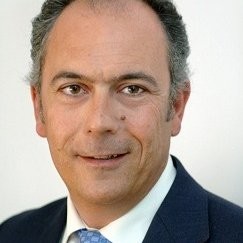 Gonzalo Su&aacute;rez